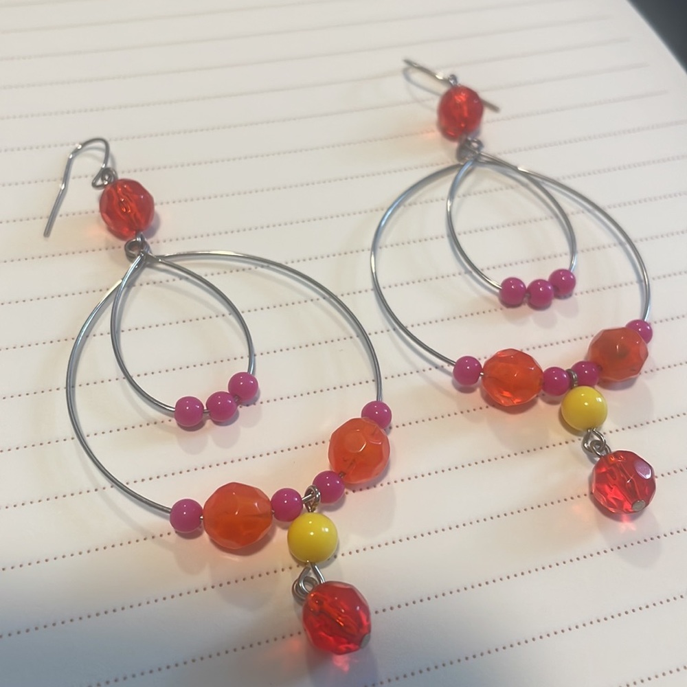 ☀️ NWOT Beaded Drop Earrings